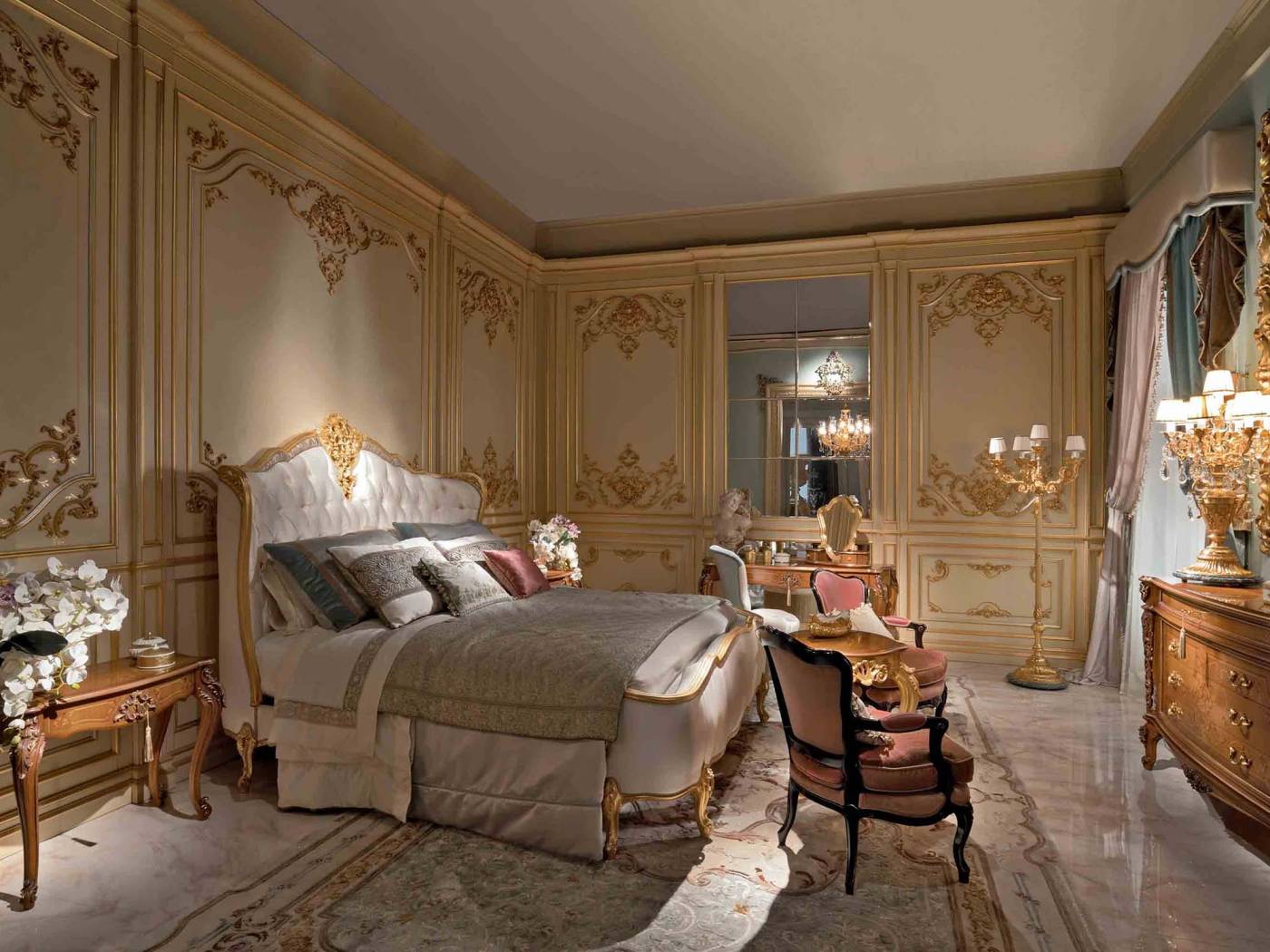 BelCor-MS0535IY-02-T-01-bed-Majestic-bedroom-Eleganza-curved-magnificent-carvings-custom-made-italian-furnishings