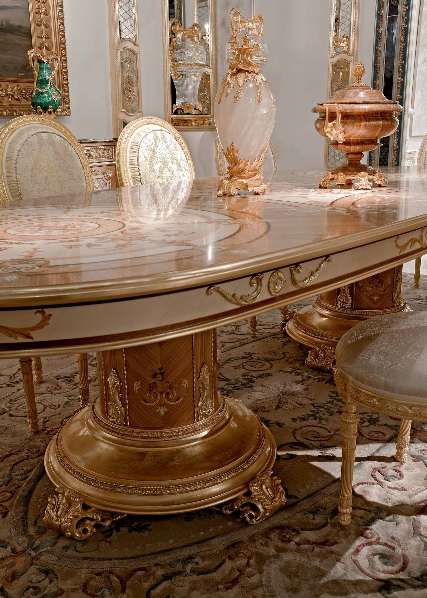 BelCor-SF0155CX-04-T-01-dining-table-Sforza-dining-room-Sublime-golden-inlaid-detail-decoration-classic-italian-luxury