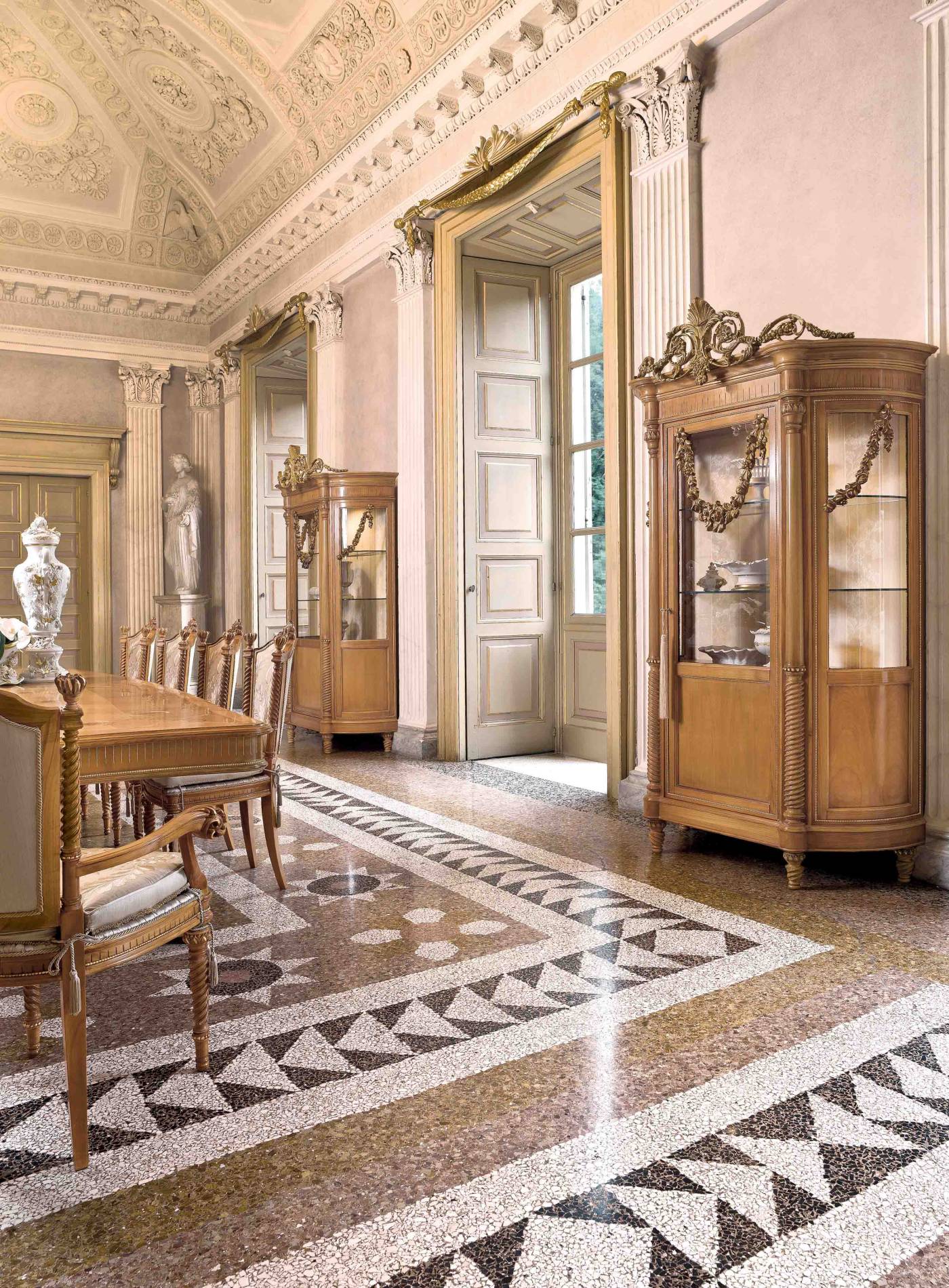 BelCor VE0102CX 01 T 01 showcase Versailles dining room decorative floral carved garlands italian tradition luxury furniture