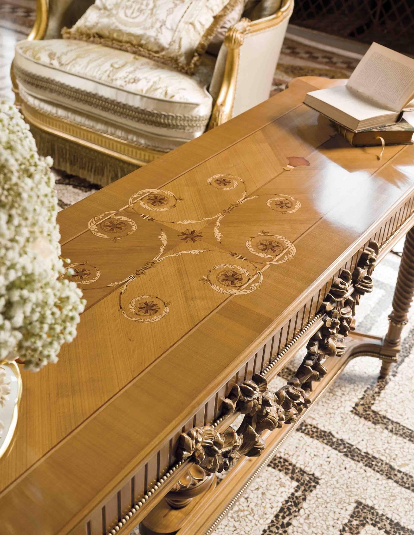 BelCor VE0292NX 02 T 01 side table Versailles living room legs elaborate spiral turning custom made italian furniture