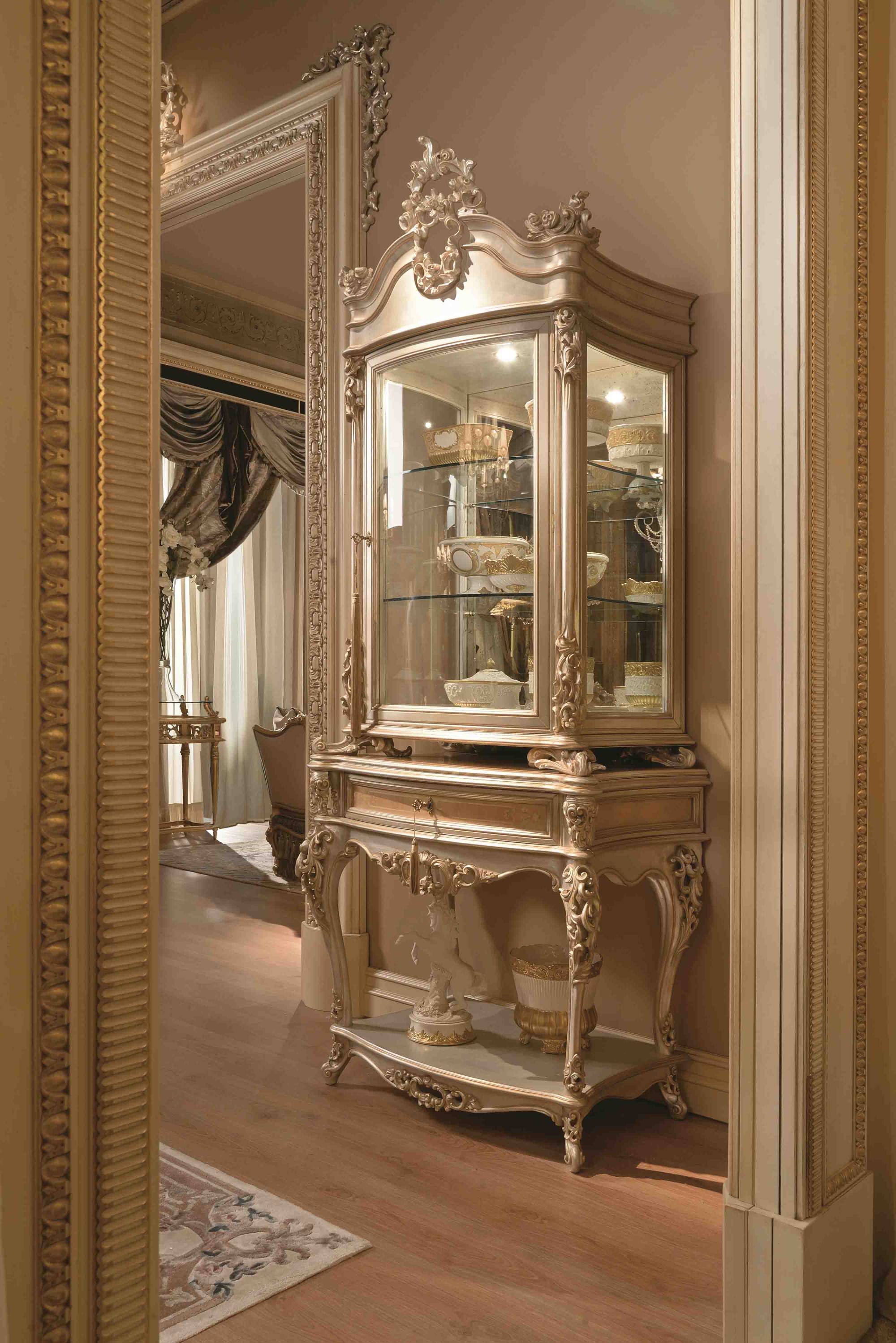 BelCor MS0101BX 02 T 01 showcase Majestic living room Meraviglia white furnishings elaborate carvings custom made italian furnishings