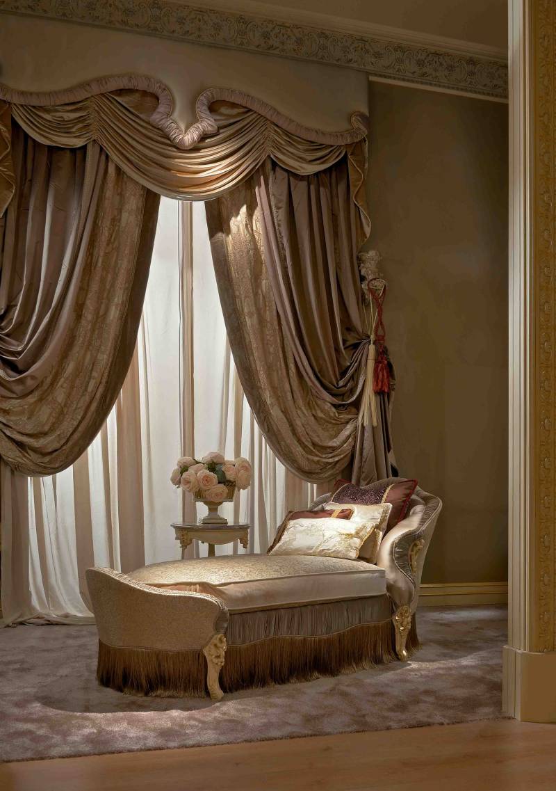 BelCor MS1572NX 02 T 01 dormeuse Majestic bedroom Estasi small feet elegant carving handmade italian furniture
