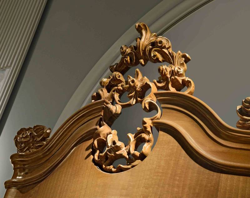 BelCor MS0101BX 03 T 01 showcase Majestic living room Meraviglia detail rich carvings decorations luxury made in italy