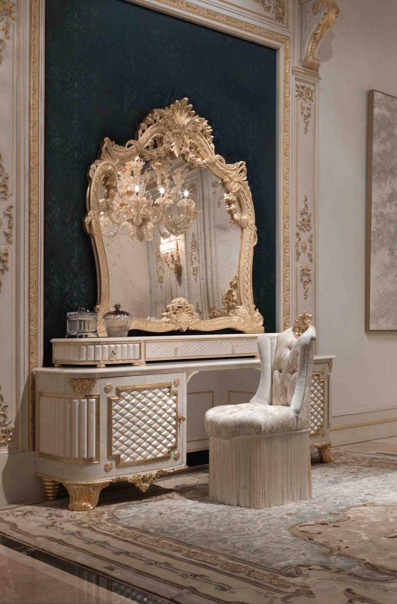 BelCor-MS0741AX-02-T-01-small-armchair-Majestic-bedroom-Incanto-richly-decorated-custom-made-italian-furniture