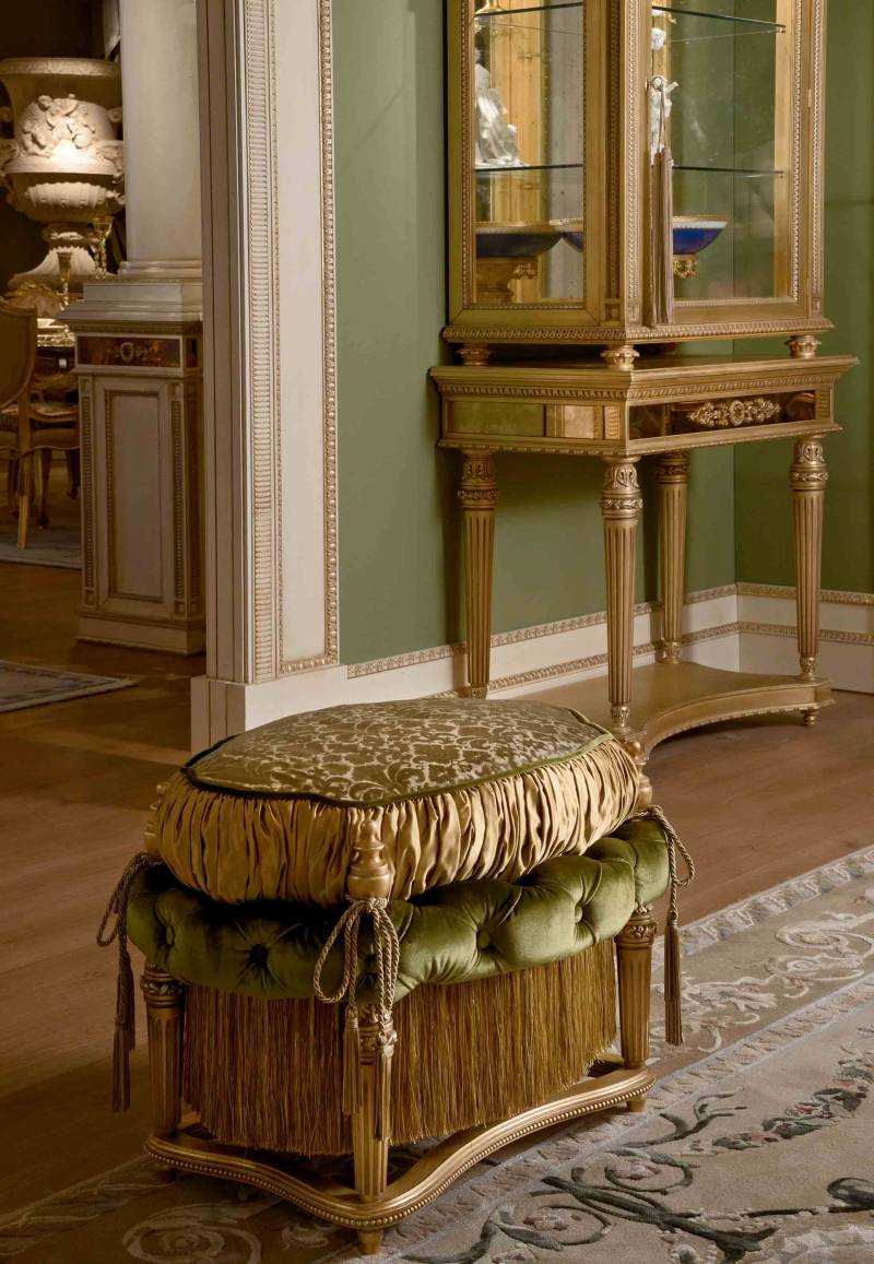 BelCor GD1551EZ 02 T 01 pouf Granducale entrance La Bellezza cushion pleated working lateral capitonné handmade italian furniture