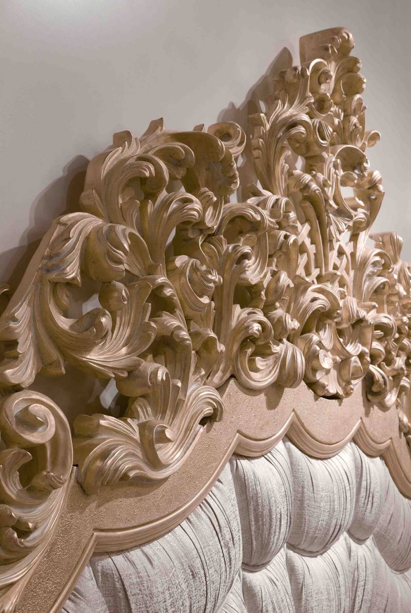 BelCor PS0525IX 04 T 01 bed Phatos bedroom Incanto golden decorations detail luxury italian custom made